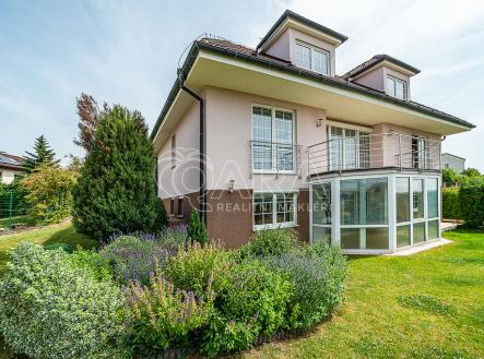 pohled ze zahrady | Prodej - dům/vila, 350 m²