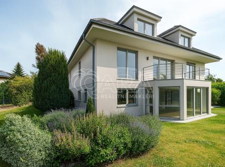 VIZUALIZACE | Prodej - dům/vila, 350 m²