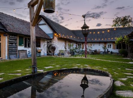 Prodej - penzion, 588 m² obrázek