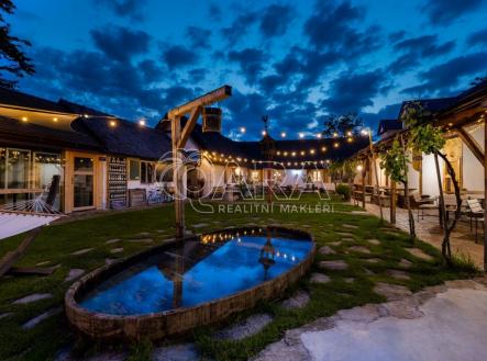 fotografie | Prodej - penzion, 588 m²