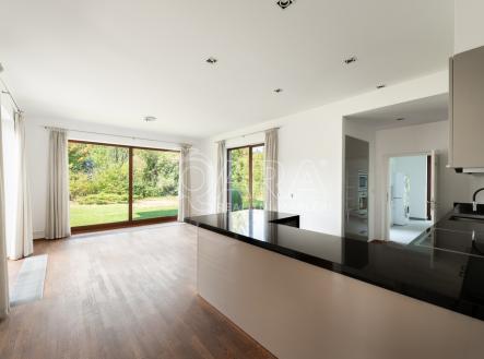 doem-statenice-1-of-48.jpg | Prodej - dům/vila, 285 m²