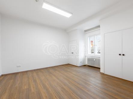 511-4-2025-09-02-117504-hdr.jpg | Pronájem - kanceláře, 36 m²