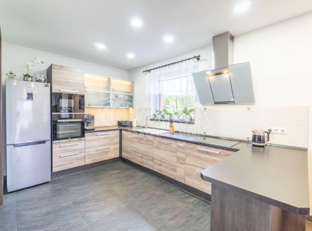 foto-17.jpg | Prodej - dům/vila, 180 m²