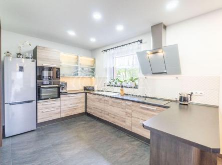 fotografie | Prodej - dům/vila, 180 m²