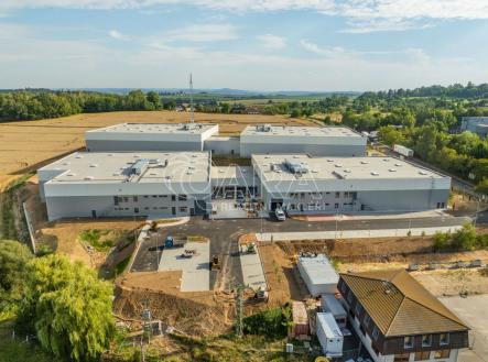 fotografie | Pronájem - skladovací prostor, 2 398 m²