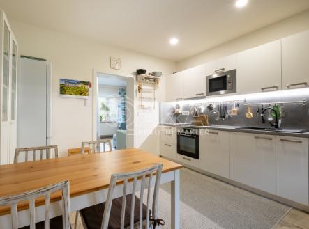 8.jpg | Prodej bytu, 2+1, 66 m²