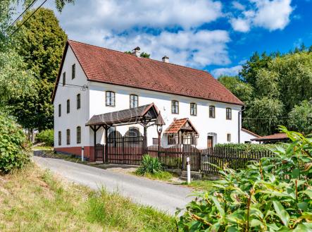 2025-08-22-116262-hdr.jpg | Prodej - dům/vila, 250 m²