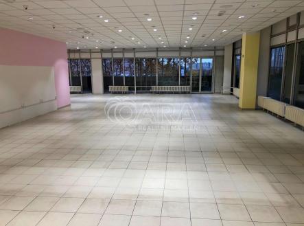 IMG_5597.jpg | Pronájem - obchodní prostor, 280 m²