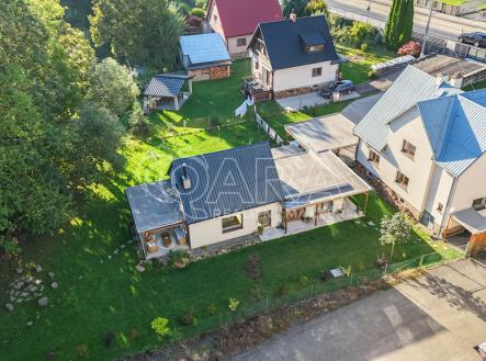 dji-20250903181641-0499-d.jpg | Prodej - dům/vila, 306 m²