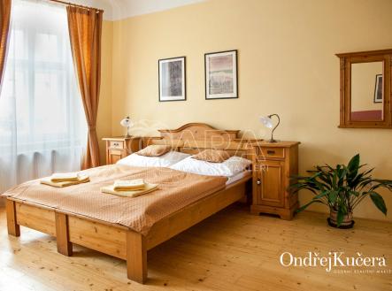 penzion-litomysl-03.jpg | Prodej - nájemní dům, 825 m²