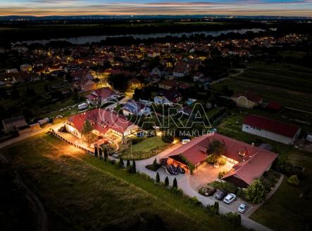 studiobarak-102.jpg | Prodej - hotel, 1 450 m²