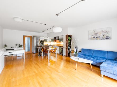 2025-09-23-120676-hdr.jpg | Pronájem bytu, 2+kk, 94 m²