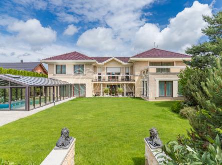 Prodej - dům/vila, 450 m²