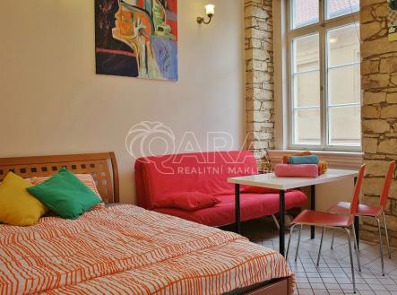 ostrovni15003hd.jpg | Pronájem bytu, 1+1, 30 m²