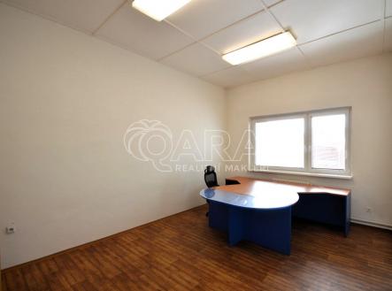 kosmonosy-pronajem-kancelar-mlada-boleslav-www-osobnirealitnimakler-cz-ondrej-kucera-2.jpg | Pronájem - kanceláře, 18 m²