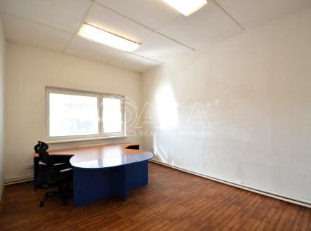 kosmonosy-pronajem-kancelar-mlada-boleslav-www-osobnirealitnimakler-cz-ondrej-kucera-3.jpg | Pronájem - kanceláře, 18 m²
