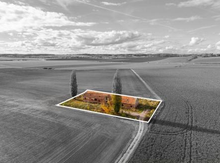 fotografie | Prodej - pozemek pro komerční výstavbu, 3 435 m²