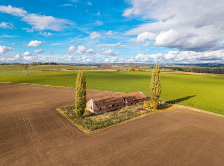 fotografie | Prodej - pozemek pro komerční výstavbu, 3 435 m²