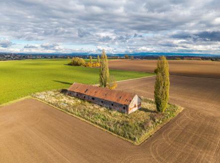 fotografie | Prodej - pozemek pro komerční výstavbu, 3 435 m²