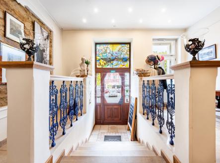 2025-10-06-122479-hdr.jpg | Prodej - dům/vila, 377 m²