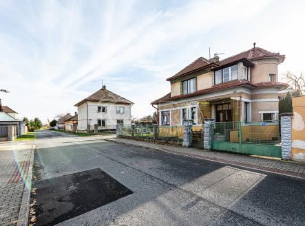 pohled z ul. Čapkova | Prodej - dům/vila, 136 m²