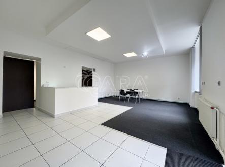 Pronájem - obchodní prostor, 128 m² obrázek