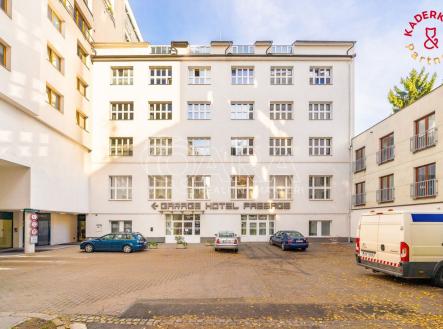 fotografie | Prodej - obchodní prostor, 172 m²