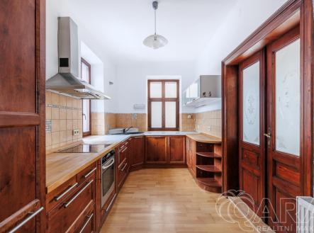 2NP - kuchyně | Prodej - dům/vila, 250 m²