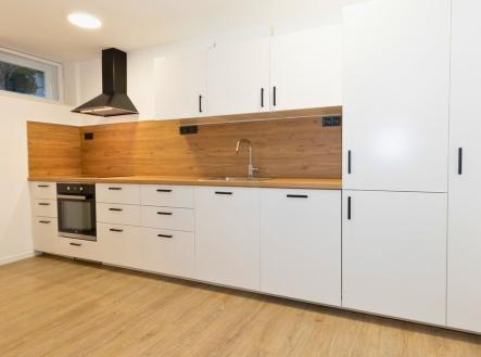 kuchyne.jpg | Pronájem bytu, 2+1, 71 m²