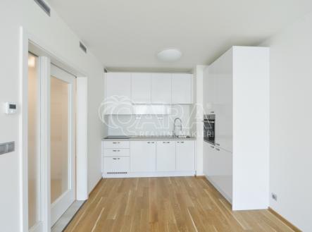 pronajem-byty-2-kk-52m2-praha-vysocany-007-5a2841.jpg | Pronájem bytu, 2+kk, 54 m²