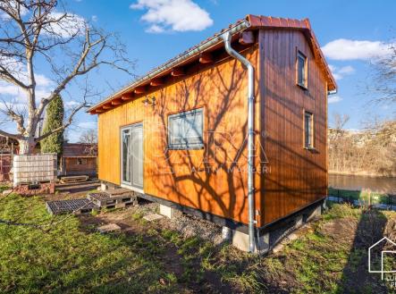 tinyhouse-zatec-7.jpg | Prodej - malý objekt/garáž