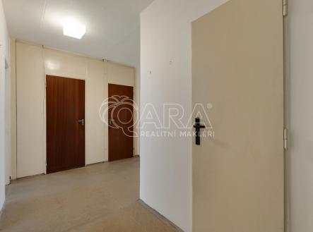 vstupní hala 2 | Prodej bytu, 3+1, 79 m²