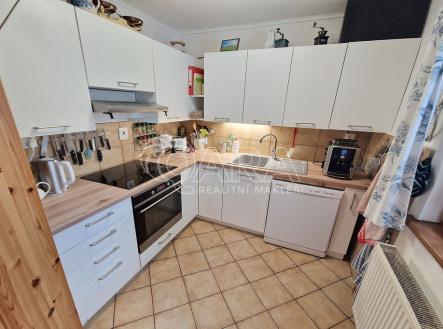kuchyně | Prodej - dům/vila, 137 m²