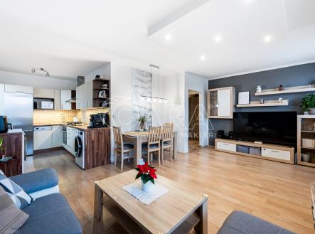 2025-12-16-129964-hdr.jpg | Prodej bytu, 3+kk, 72 m²