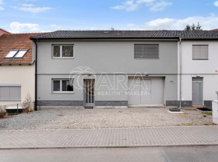 1-9.jpg | Prodej - dům/vila, 240 m²