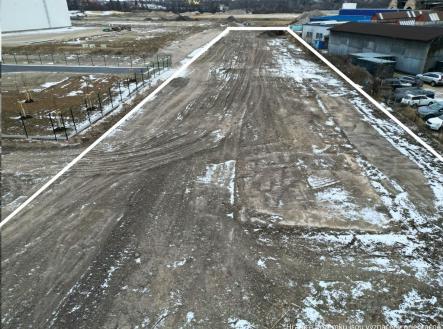 hranice-pozemku-jsou-vyznaceny-pouze-orientacne.1.jpg | Prodej - pozemek pro komerční výstavbu, 4 863 m²