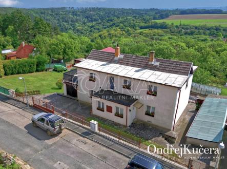 dolejsi-85-prodej-dum-kosor-praha-zapad-www-osobnirealitnimakler-cz-ondrej-kucera-01.jpg | Prodej - dům/vila, 250 m²