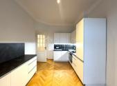 Pronájem bytu, 4+1, 147 m²