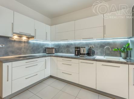 dsc-6211-hdr-1-1.jpg | Prodej bytu, 3+1, 84 m²