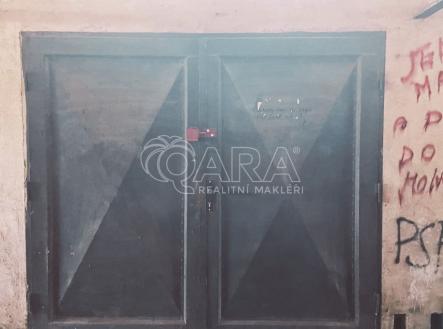 123408018-202173027960424-7186547433533607344-o.jpg | Pronájem - malý objekt/garáž