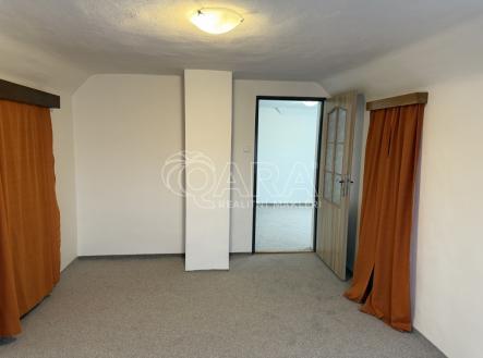 byt-zubri-03.jpg | Pronájem bytu, 2+1, 50 m²