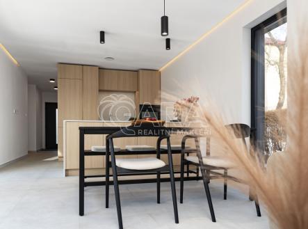 cdp00397.jpg | Prodej - dům/vila, 93 m²