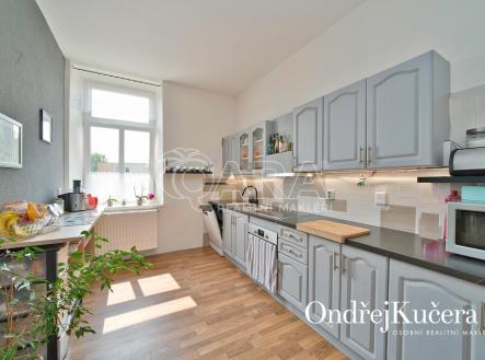 dum-nova-bystrice-24.jpg | Prodej - nájemní dům, 800 m²