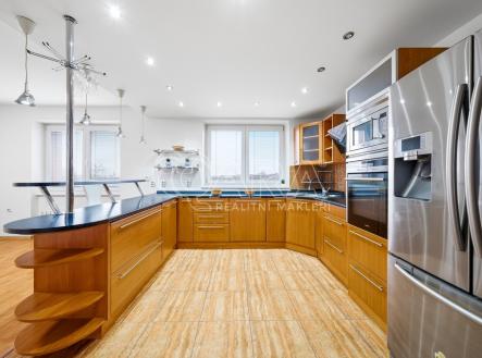 hf-2.jpg | Prodej - dům/vila, 350 m²