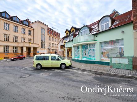 dum-kladno-vrbenskeho-24-prodej-www-osobnirealitnimakler-cz-www-ondrej-kucera-com-06.jpg | Prodej - nájemní dům, 222 m²
