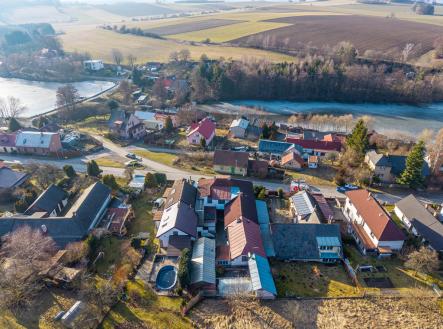 dji-20260226154255-0018-d-hdr.jpg | Prodej - dům/vila, 365 m²