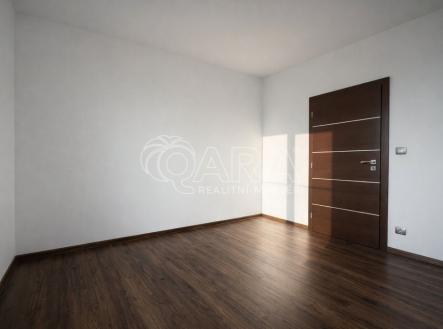 087d020228e40efe93e4305f9aa90d5335c1348e008c946556270732bbbe519b-1.png | Pronájem - dům/vila, 277 m²