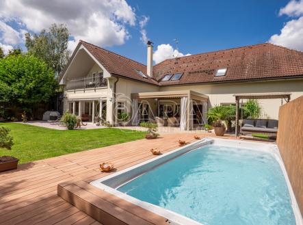 Prodej - dům/vila, 540 m²