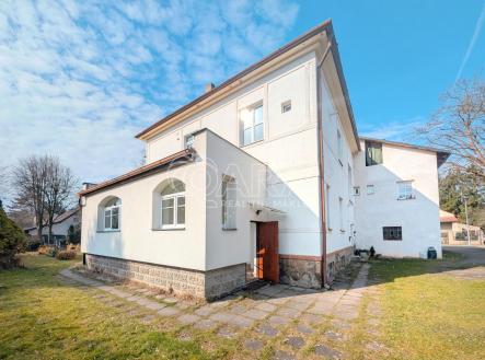 venku (1) (1).jpg | Pronájem bytu, 3+1, 85 m²