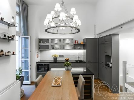 Obývací pokoj a kuchyň | Prodej bytu, 2+1, 88 m²